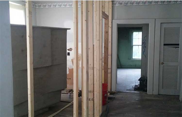 1911 Victorian Bathroom Before